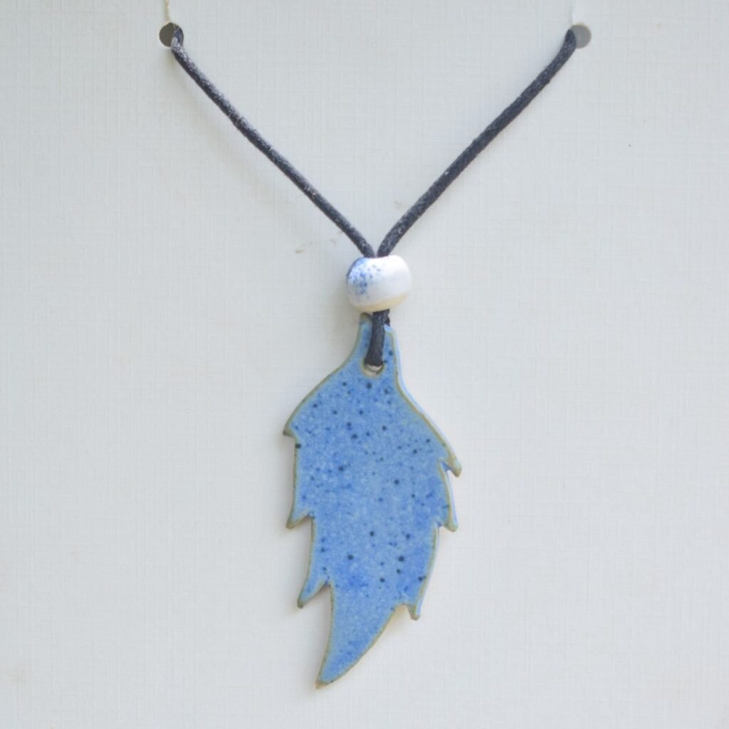 Leaf Ceramic Pendant  || TGCJ04